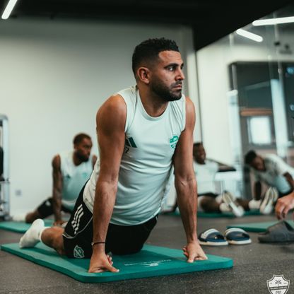 تشكيلة الجولة المثالية في روشن.. محرز ومدافع الاتحاد و4 من فريق واحد