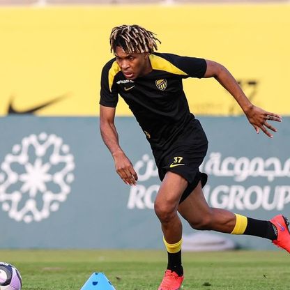 بعد 15 دقيقة مع الاتحاد.. فواز الصقور شبابياً من جديد