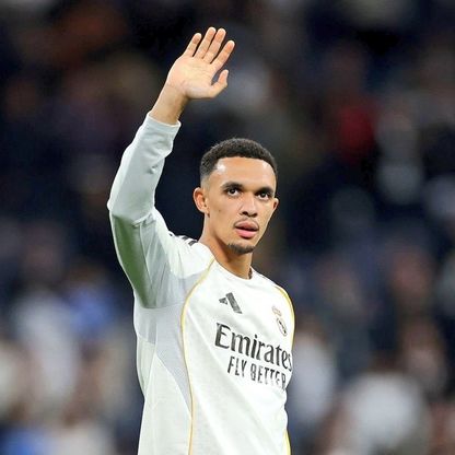 أرنولد يشيد بقوة "عقلية" ريال مدريد ويعجز عن وصف فالفيردي