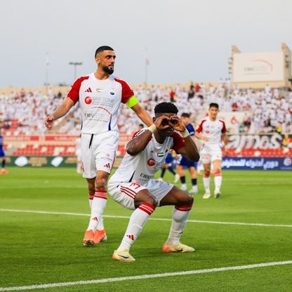 الشارقة وشباب الأهلي دبي يتواجهان 5 مرات خلال شهر واحد