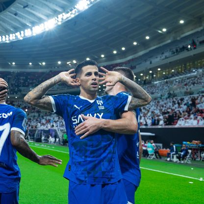 برشلونة يفاجئ الهلال بطلب استعادة كانسيلو