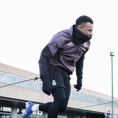 موعد مباراة فالنسيا وريال مدريد في الدوري الإسباني