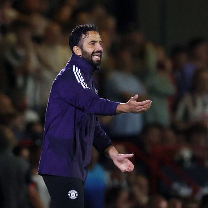 أموريم يعتذر لجمهور مانشستر يونايتد بعد الخسارة أمام غريمسبي