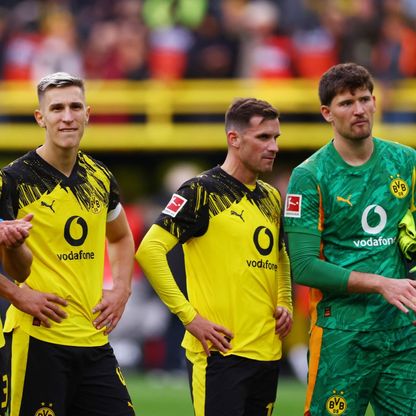 لايبزيغ يعرقل دورتموند ويمنح هدية لبايرن في الدوري الألماني