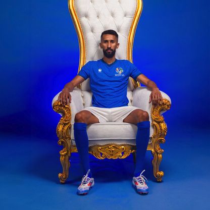 لماذا غادر سلمان الفرج "غاضباً" ملعب المباراة بسيارته الخاصة؟