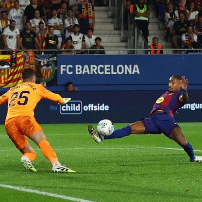 رغم غياب يامال.. برشلونة يتفنن في إذلال فالنسيا بسداسية