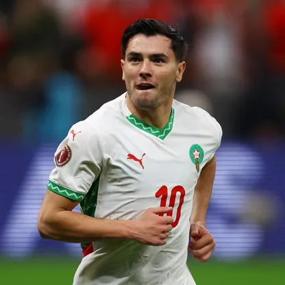 احتفال براهيم دياز نجم المغرب بتسجيل هدف في مرمى الكاميرون بربع نهائي كأس إفريقيا - 9 يناير 2026