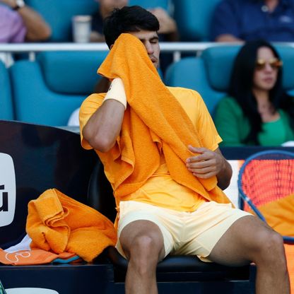 الكاراز يغيب عن بطولة فرنسا المفتوحة بسبب "إصابة المعصم"