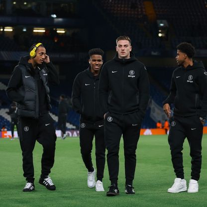 إستيفاو وغارناتشو في تشكيلة تشيلسي الأساسية أمام برشلونة