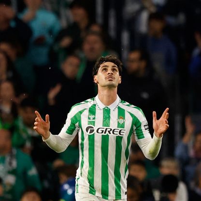 أتلتيكو مدريد يعزز خط وسطه بالأميركي كاردوسو بعقد حتى 2030