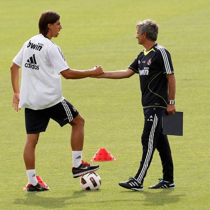 مفاجأة.. مورينيو يطلب عودة سامي خضيرة إلى ريال مدريد