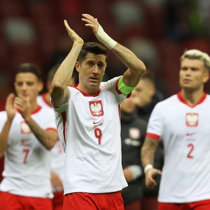 ليفاندوفسكي يعود إلى منتخب بولندا كقائد للفريق