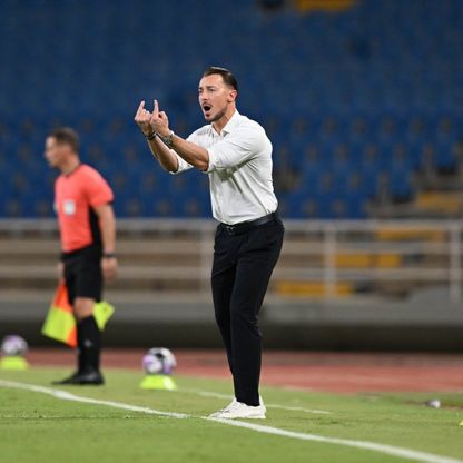 يايسله يرد بقوة ويُدافع عن خياراته بعد فوز الأهلي على الحزم