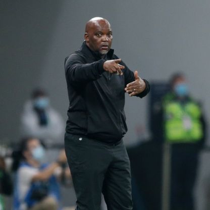 بيتسو موسيماني يعود لتدريب جنوب إفريقيا بعد رحيل بروس
