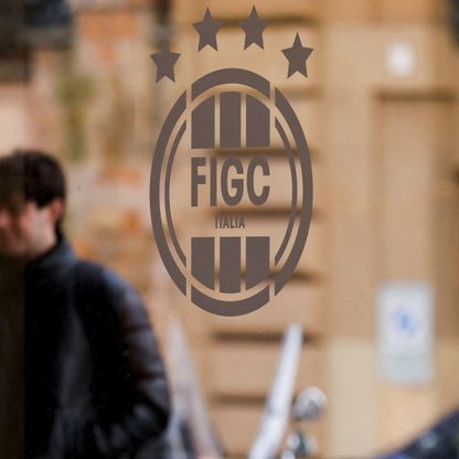 "زلزال" يهزّ الدوري الإيطالي بعد اتهامات لمسؤول تعيين الحكام