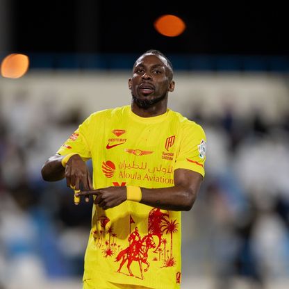 سجل أكثر من رونالدو.. القادسية يتجه لتمديد عقد "الوحش" كينيونيس