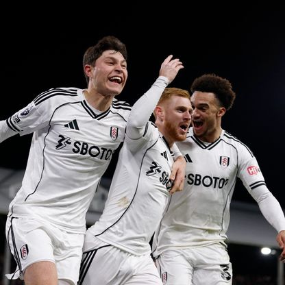 فولهام يفرض تعادلاً مثيراً على ليفربول في الدوري الإنجليزي