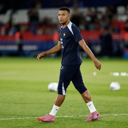 القلق يتلاشى.. عودة مبابي وكوناتي لتدريبات فرنسا