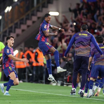 برشلونة يتقدم بهدفين على ريال مدريد ويقترب من لقب الدوري