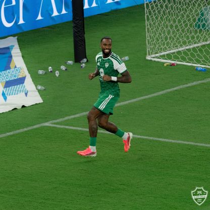 شاهد.. الأهلي يمطر مرمى الرياض ويستعيد توازنه في دوري روشن