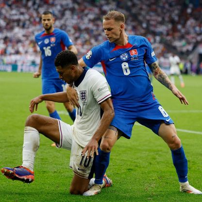 متفوقاً على إشبيلية.. الاتفاق السعودي يضم السلوفاكي دودا