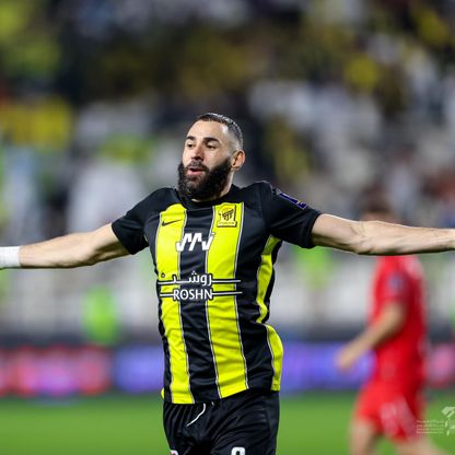 بنزيما لا يفاضل بين الهلال أو النصر في نهائي السوبر السعودي