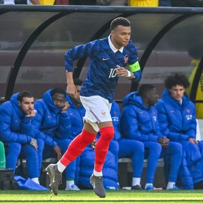 فرنسا تترقب "هدية مصر" أمام إسبانيا