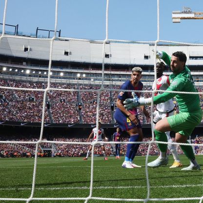 بفضل الأخطبوط.. برشلونة ينفرد بقمة الليغا بفارق 7 نقاط عن ريال مدريد