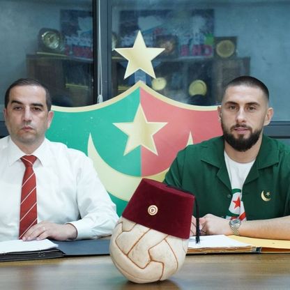 قندوز حارس الجزائر يوقع عقداً مع المولودية لموسمين