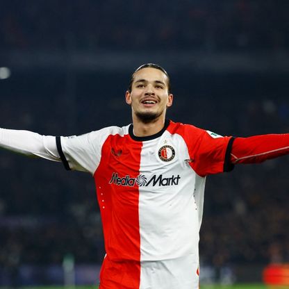 بنفيكا يتوصل لاتفاق مع الجزائري حاج موسى.. وفينورد يتمسك بمطالبه