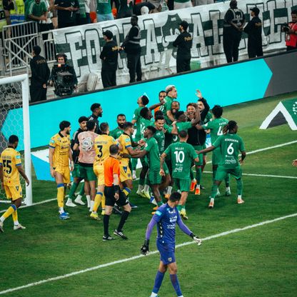 ملخص وأهداف مباراة الأهلي والتعاون (2-1) بدوري روشن السعودي