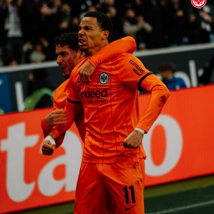 بعد وفاة جوتا.. ليفربول يقود سباق ضم صديق مرموش من فرانكفورت