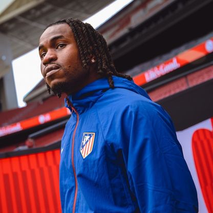 لخلافة غريزمان.. أتلتيكو مدريد يعلن ضم أديمولا لوكمان رسمياً