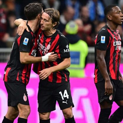 هدف ساليميكرس ضد نابولي يُذكّر ميلان بسرعة إنزاغي وثيو هرنانديز