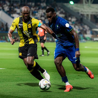 شاهد.. شيمبر حارس الفتح يفرض التعادل على الاتحاد بالدوري السعودي