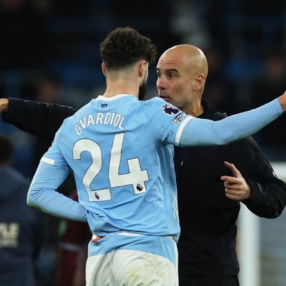 غوارديولا يحدد شرط المنافسة على الدوري ويسخر من الصحفيين