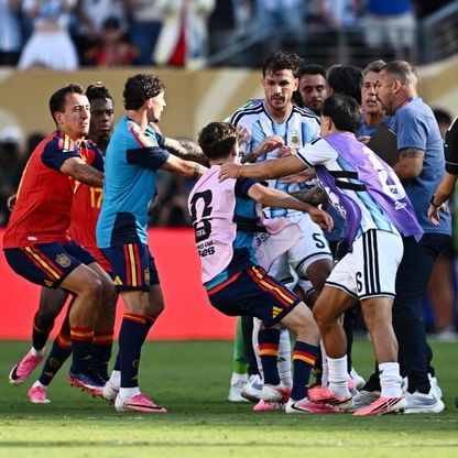 "فيفا" يفتح تحقيقاً عاجلاً ضد الأرجنتين بعد فوضى نهائي كأس العالم