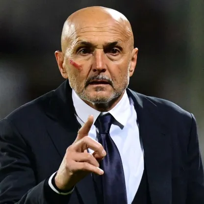 لوتشيانو سباليتي في مباراة فيورنتينا ويوفنتوس بالدوري الإيطالي - 22 نوفمبر 2025