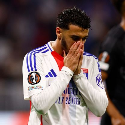 بعد "الوداع الباكي".. هل يهدد ريان شرقي محمد صلاح في ليفربول؟