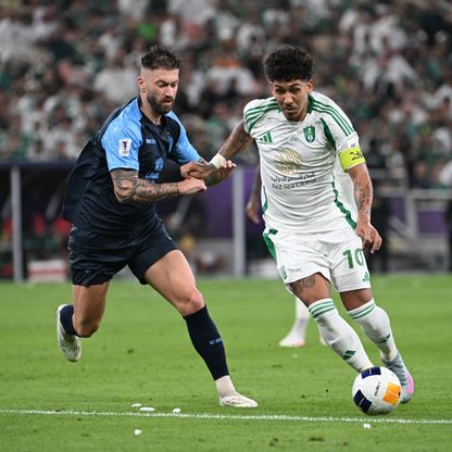 تعرف على الجوائز الفردية في دوري أبطال آسيا.. مفاجأة فيرمينو