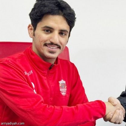 السعودي الدوسري يوقع مع أرسنال لكنه لن يسافر لإنجلترا