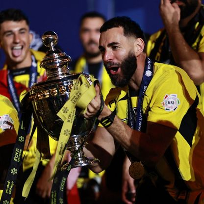 متفوقاً على رونالدو.. كريم بنزيما أفضل لاعب في الدوري السعودي