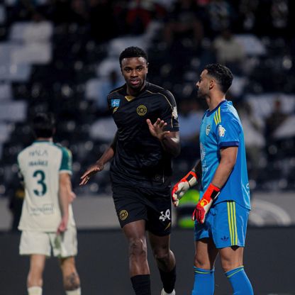 شاهد.. سقوط مدوٍ للأهلي أمام الشباب في الدوري السعودي