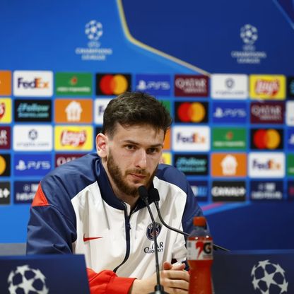 كفاراتسخيليا: مانويل نوير أسطورة لكن سان جيرمان يدرك الطريق إلى شباكه