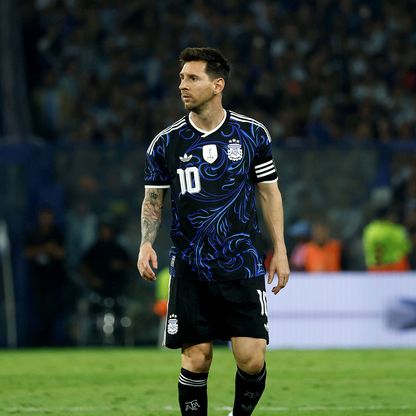 فوز هزيل للأرجنتين على موريتانيا وجمهورها يحضّ ليونيل ميسي على المشاركة بكأس العالم