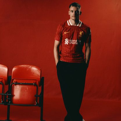 ليفربول يؤجل إعلان أرقام قمصان لاعبيه الجدد.. ما السبب؟