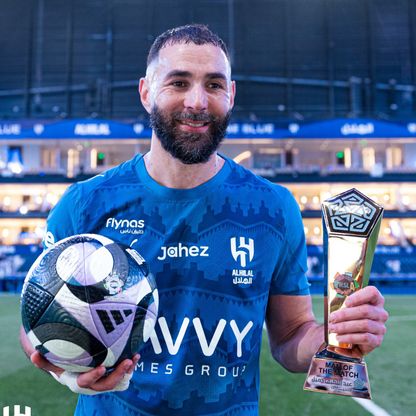 كريم بنزيما الأفضل في مباراة الهلال والخلود.. فمن الأسوأ؟