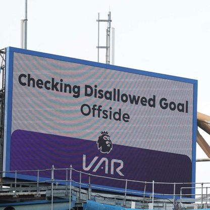 رفض اقتراح فينغر لتغيير قانون التسلل خلال اجتماع المجلس الدولي