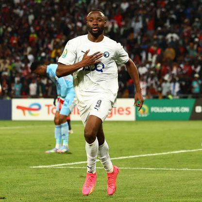 حكم سوداني يدير ذهاب نهائي أبطال إفريقيا بين بيراميدز وصنداونز