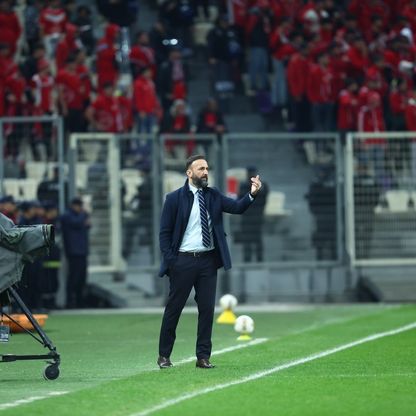 شباب بلوزداد يقرر إيقاف المدرب راموفيتش قبل مواجهة الزمالك